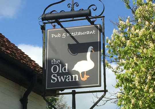 the swan at swan bottom